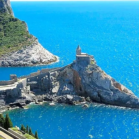 Hotell In Near The Sea